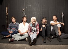 TONIGHT ALIVE