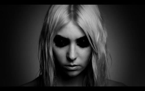 PRETTY RECKLESS