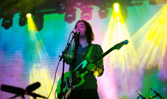 TAME IMPALA LATE NIGHT COLBERT